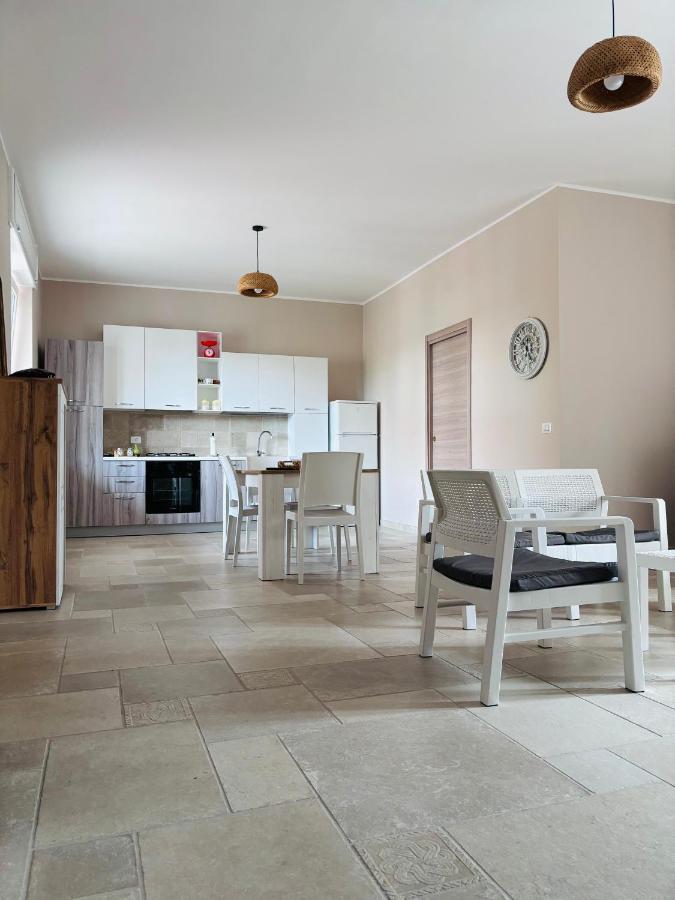 Villa Raffaele Trani Eksteriør billede